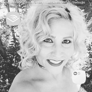 Meet your Posher, Elva